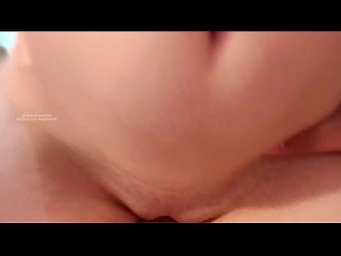 ❤️ Op de keamer fan myn suster sliepe en sa waard ik wekker ❤️ Russyske porno op fy.fuckmymac.ru ☑