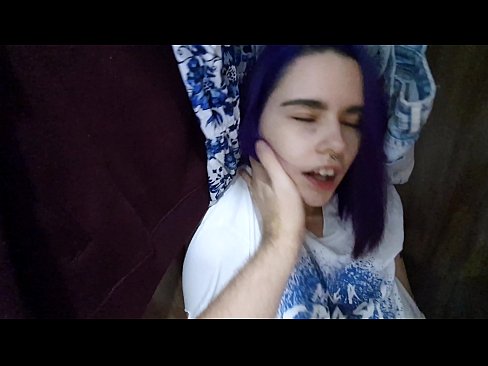 ❤️ Fûn myn suster yn 'e kast en holp har cum ❤️ Russyske porno op fy.fuckmymac.ru ☑